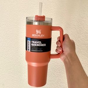 BRAND NEW Stanley Adventure Vacuum Quencher Travel Tumbler 40oz - Grapefruit ✨
